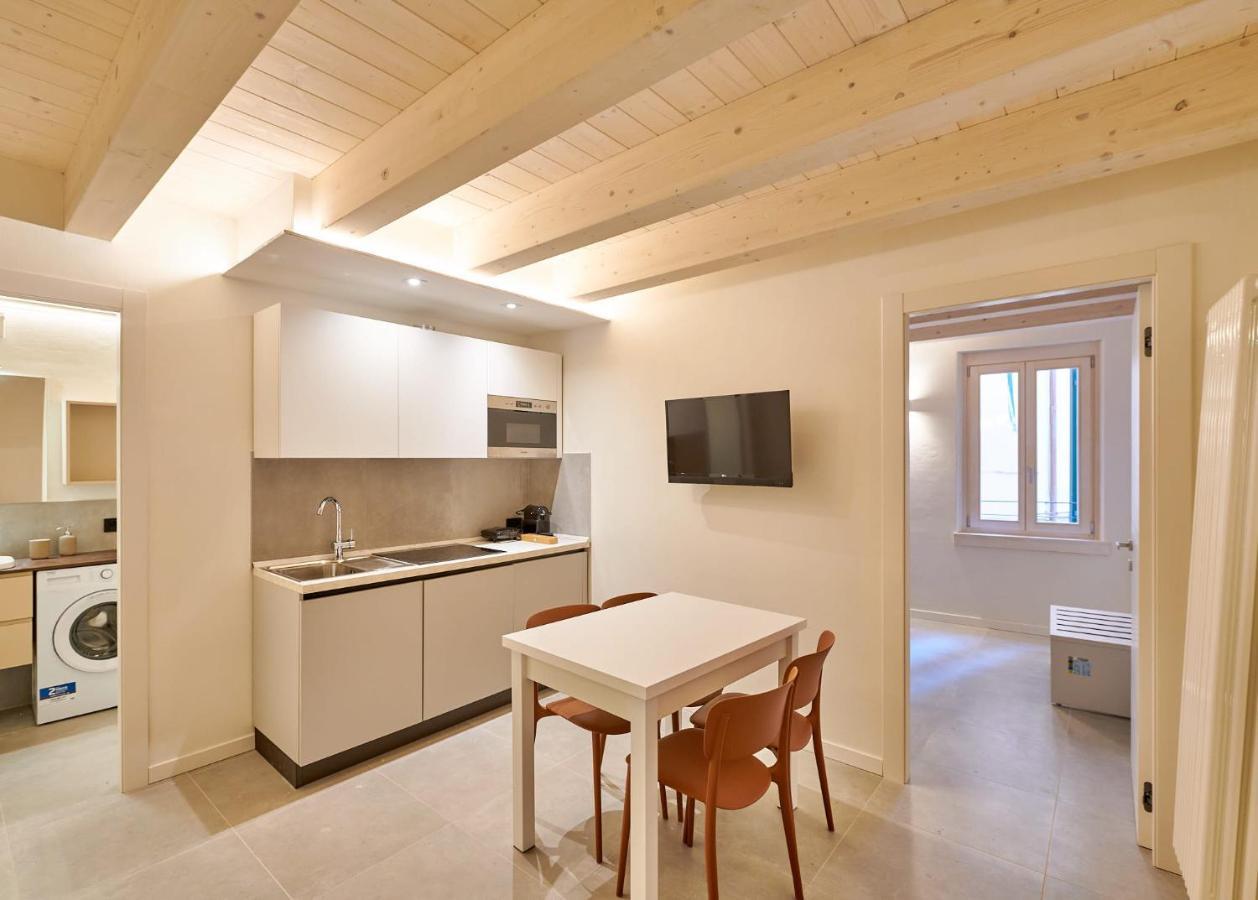 ApartmentsGarda - Residenza Mercanti Esterno foto